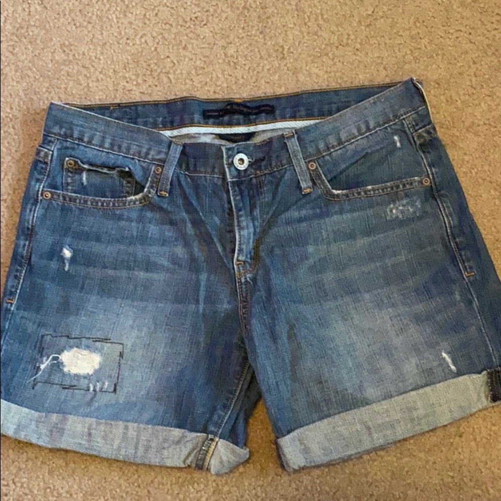 Levi’s jean shorts